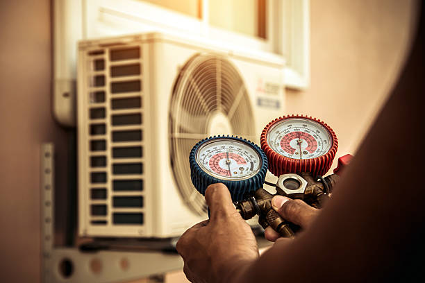 Professional Hvac technician working in Augusta, KS